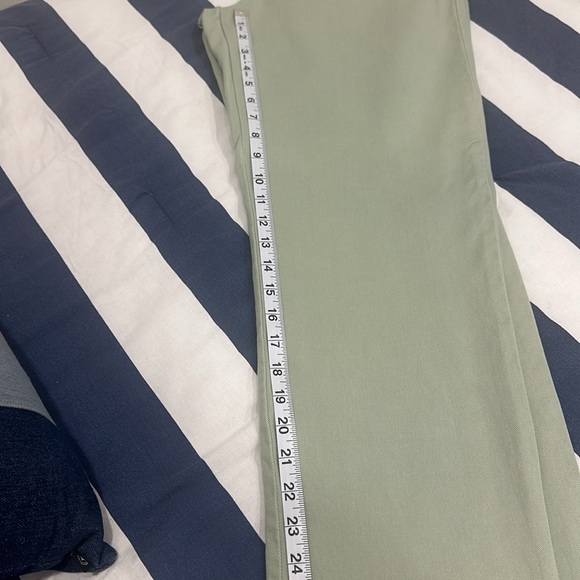 Gloria Vanderbilt Sage denim pants. Used in good condition - Picture 7 of 12